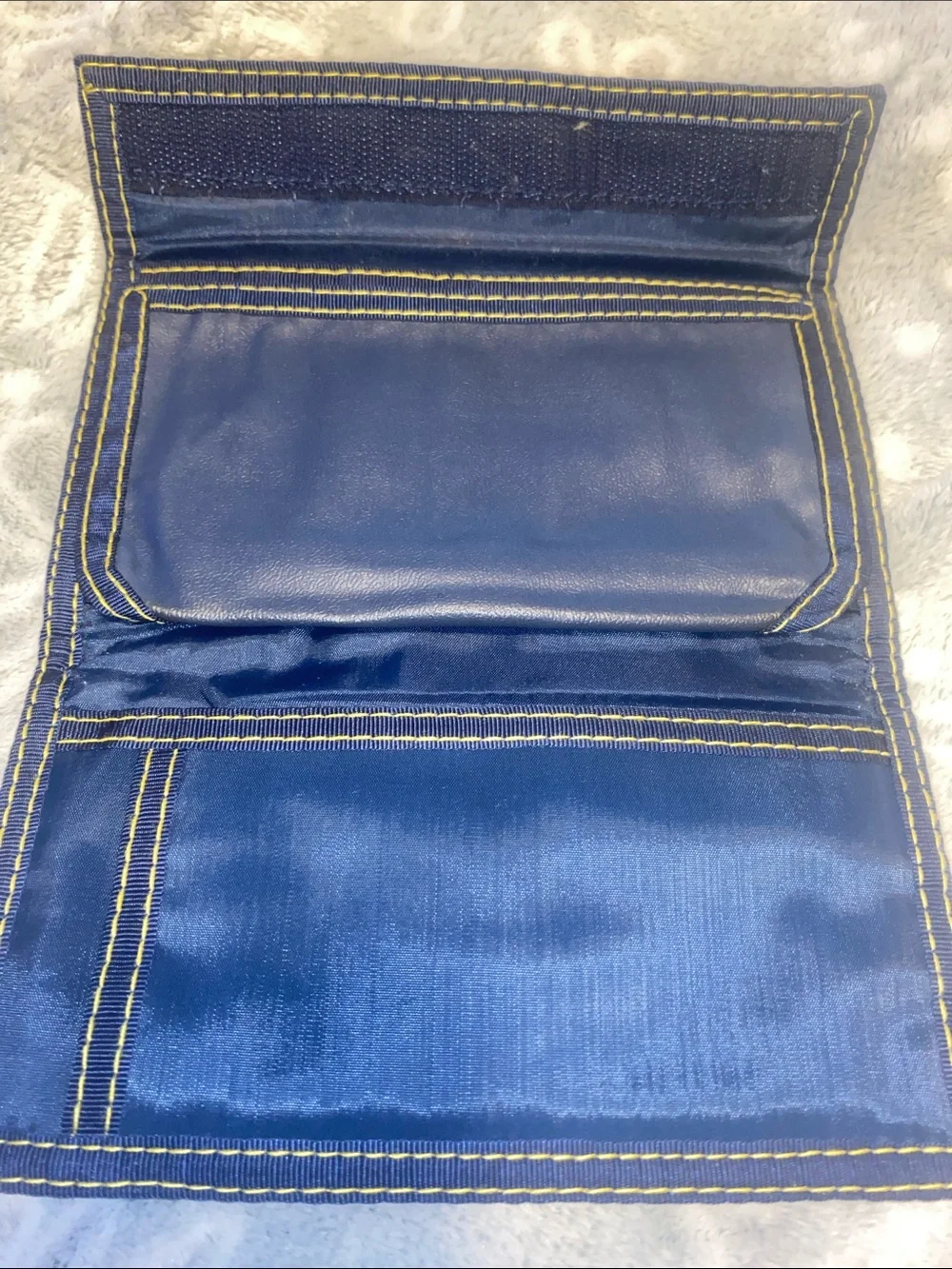 Lee multi pocket wallet new without tags